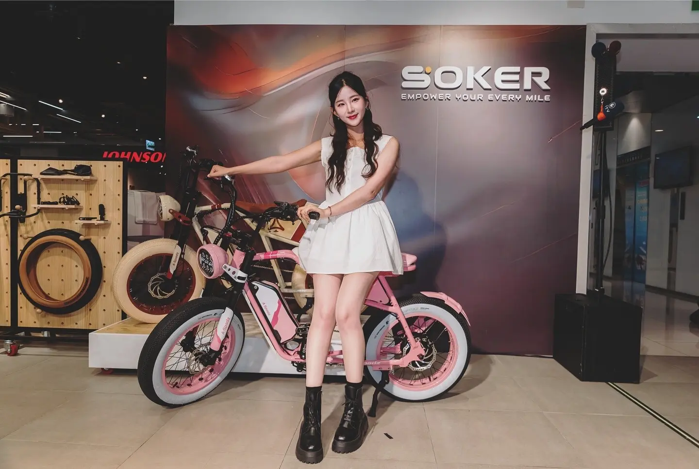 水原女神 金吉娜 SOKER